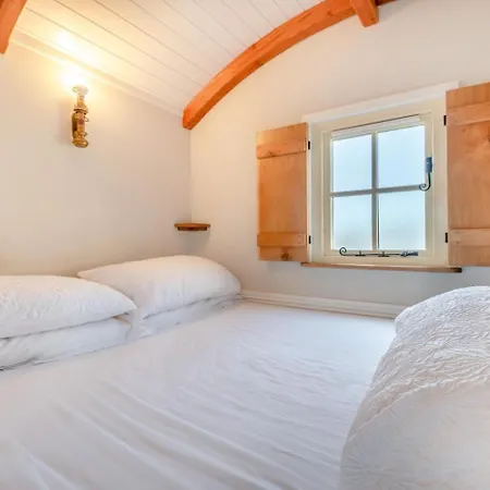 1 Bed In Oc-m31080 * Uldale
