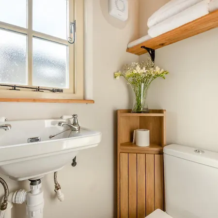 Holiday home Maes Shepherds Hut