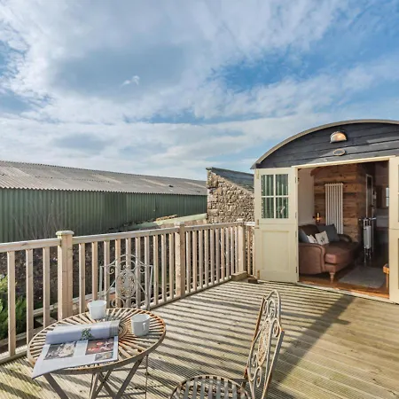 Maes Shepherds Hut Holiday home Uldale