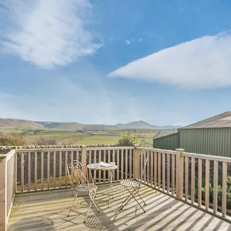 Maes Shepherds Hut