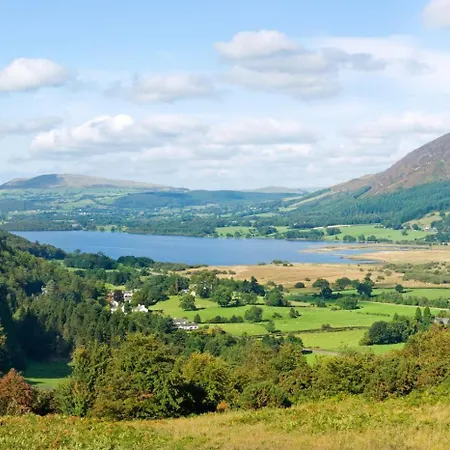 Maes Shepherds Hut * Uldale